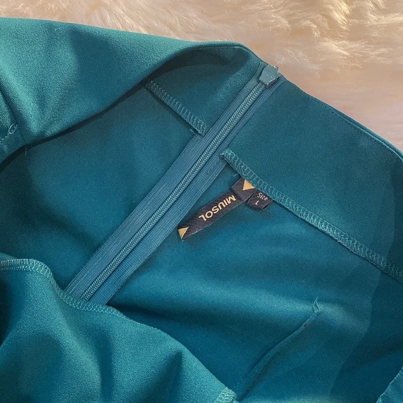 Off the Shoulder Scallop Dress - Picture 3 of 3